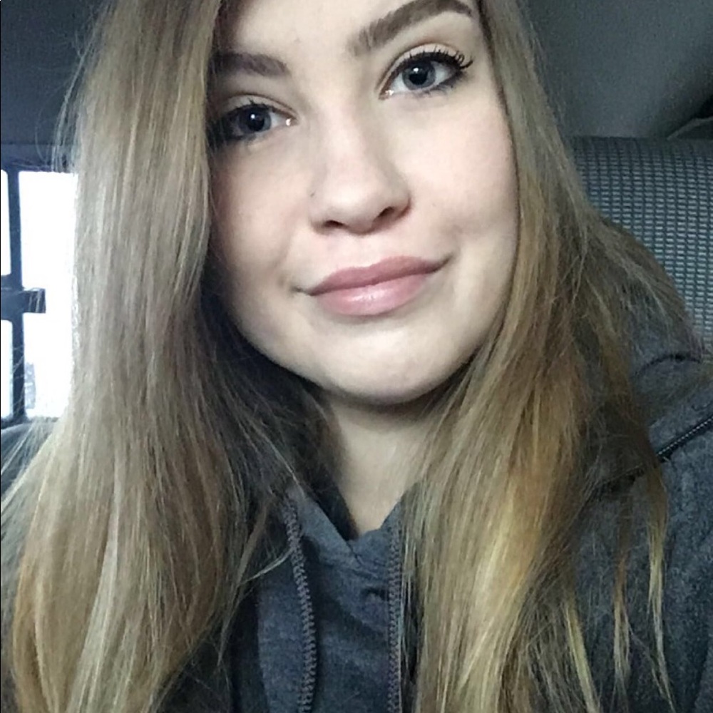 Meet your Posher, Paige